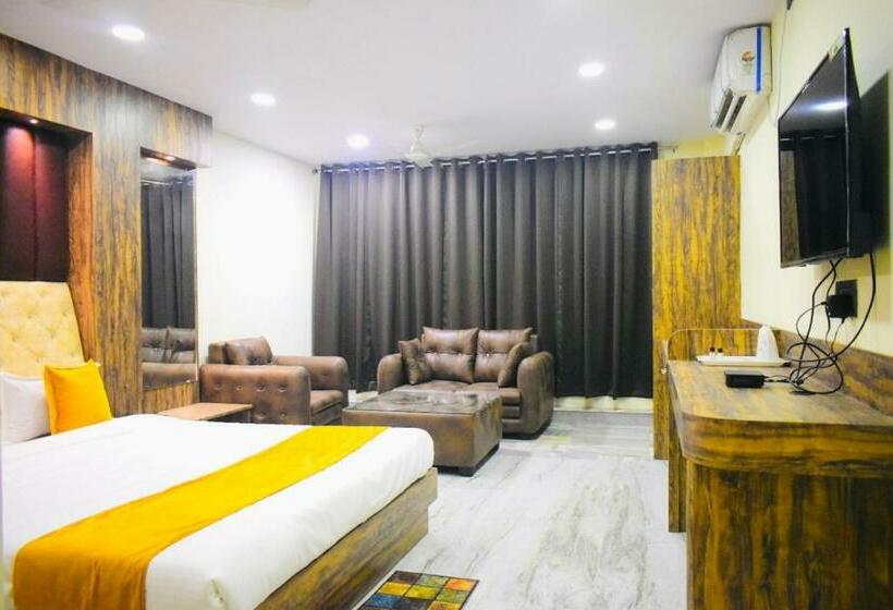 בית מלון כפרי Grand Residency