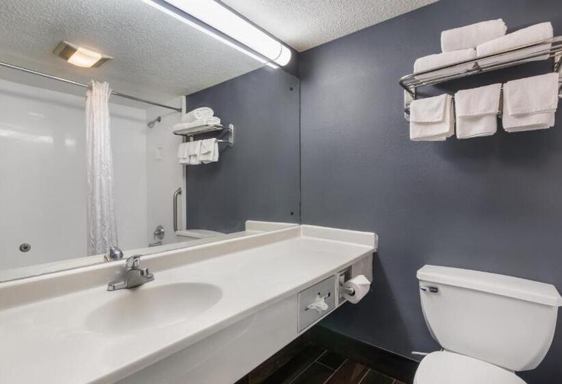 فندق One Life Studios