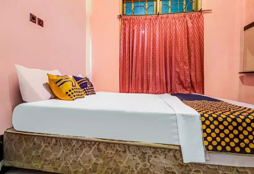 ホテル Oyo Homes 91124 Desa Wisata Kaso