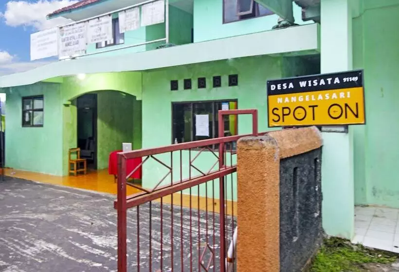 ホテル Oyo Homes 91149 Desa Wisata Nangelasari