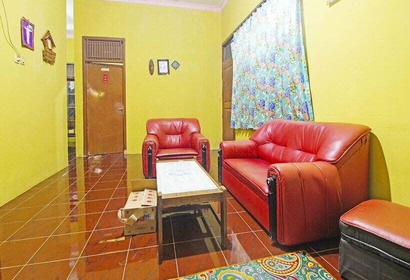 فندق Oyo Homes 91149 Desa Wisata Nangelasari