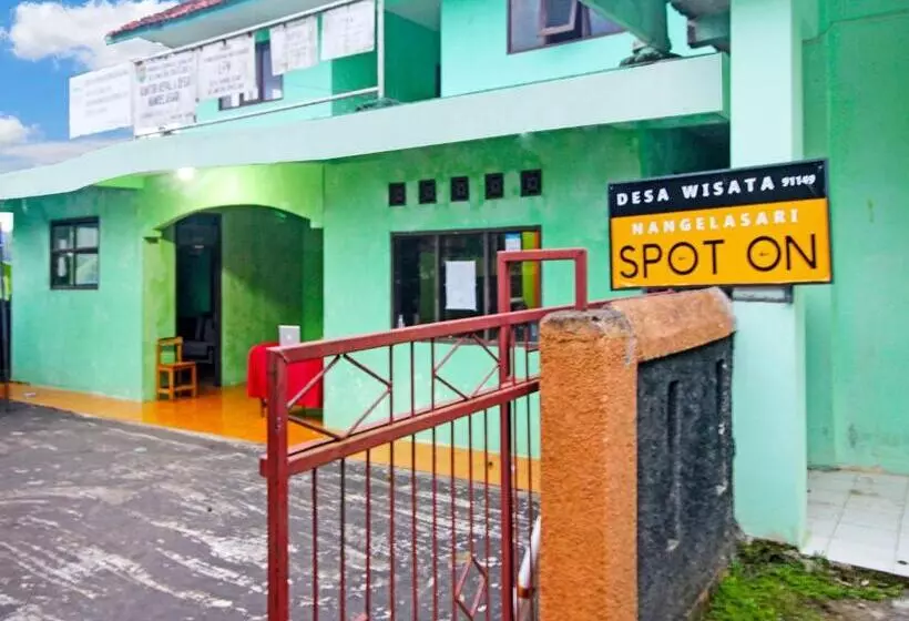 ホテル Oyo Homes 91149 Desa Wisata Nangelasari