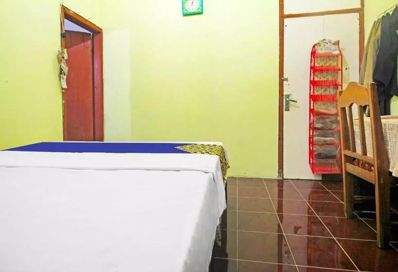 ホテル Oyo Homes 91149 Desa Wisata Nangelasari