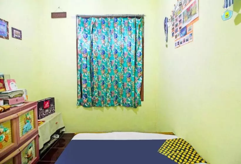 ホテル Oyo Homes 91149 Desa Wisata Nangelasari