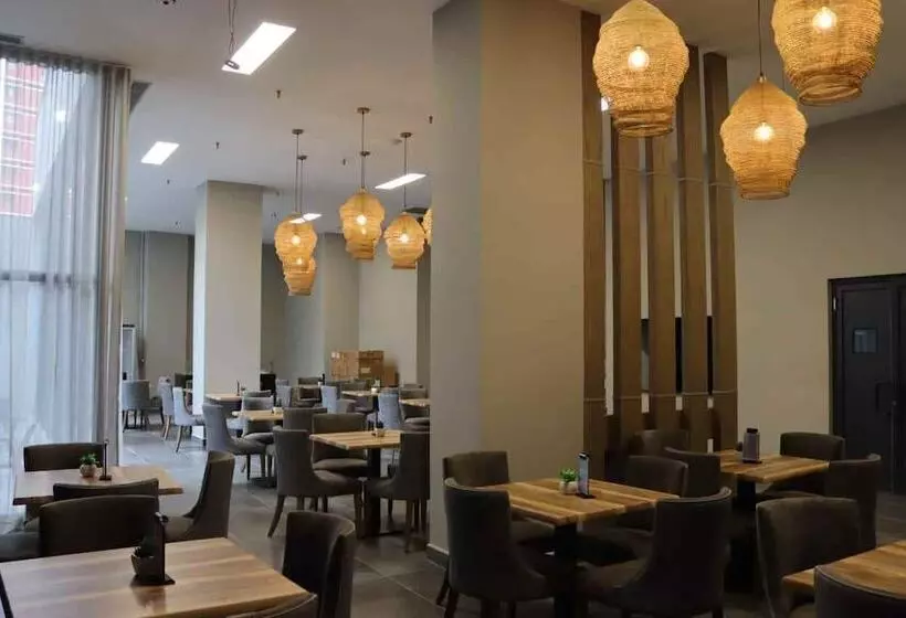 ホテル Polana Plaza