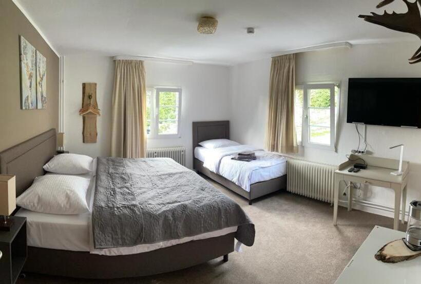 فندق Bergische Schweiz