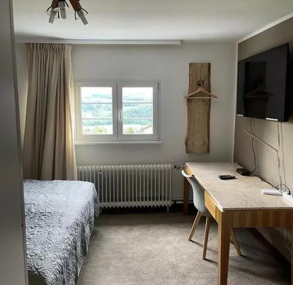 Hotelli Bergische Schweiz