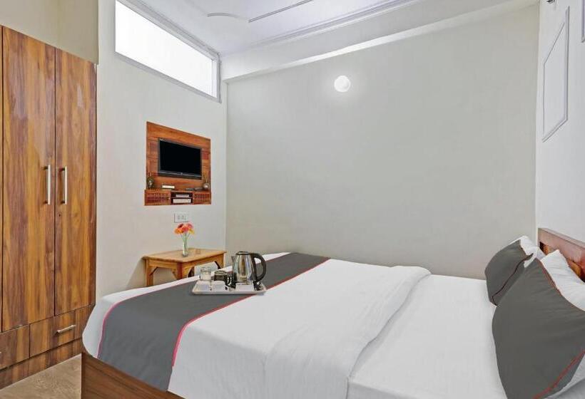 هتل Oyo Flagship 87763 Vasudev Inn