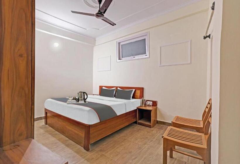 هتل Oyo Flagship 87763 Vasudev Inn