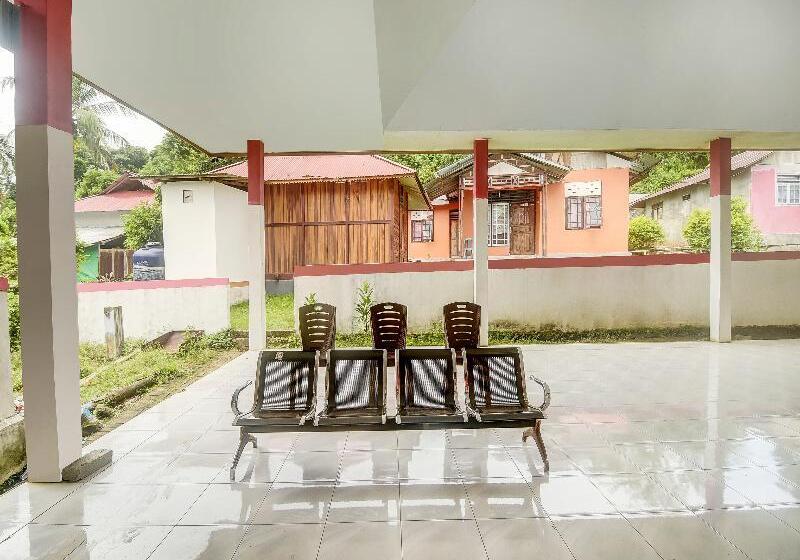 Hotell Oyo Homes 91101 Homesstay Desa Wisata Marinsow