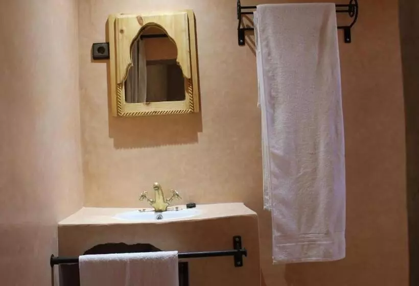 Aamiaismajoitus (B&B) Gîte Ait Lmaalam Chez Ahmed