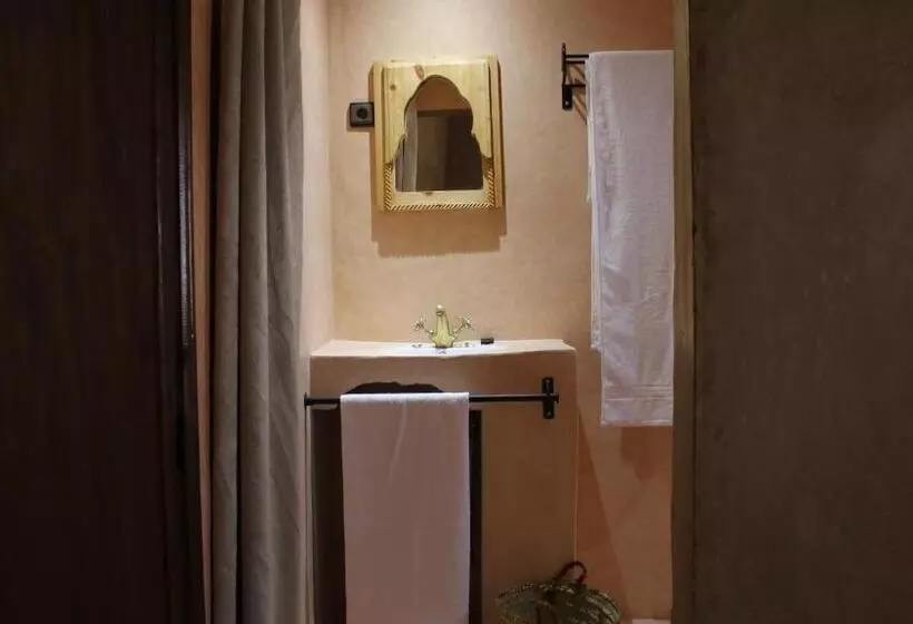 Aamiaismajoitus (B&B) Gîte Ait Lmaalam Chez Ahmed