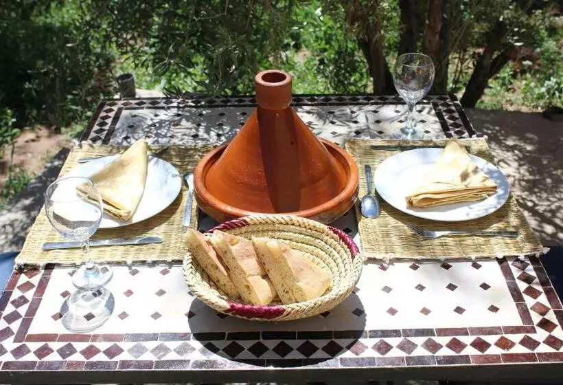 Aamiaismajoitus (B&B) Gîte Ait Lmaalam Chez Ahmed