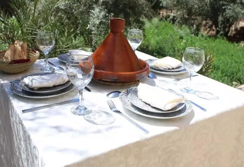 Aamiaismajoitus (B&B) Gîte Ait Lmaalam Chez Ahmed