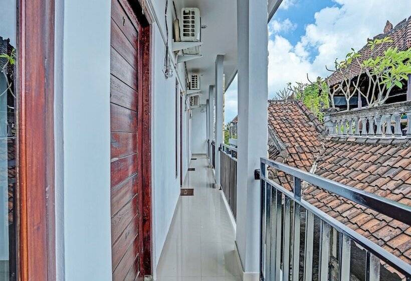 호텔 Oyo 91080 Kubu D&d Guesthouse