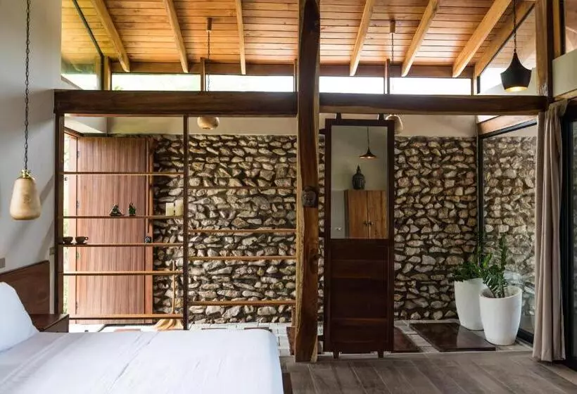 Thea Resort & Retreats   Santa Teresa
