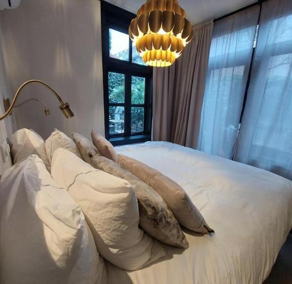 مبيت وإفطار Saya Boutique