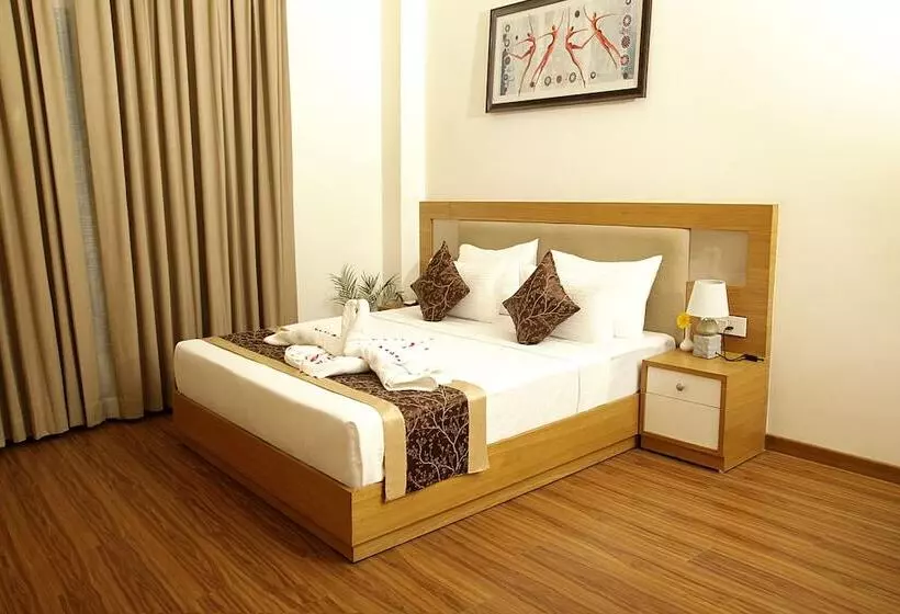 Hotelli Clarks Inn Aligarh