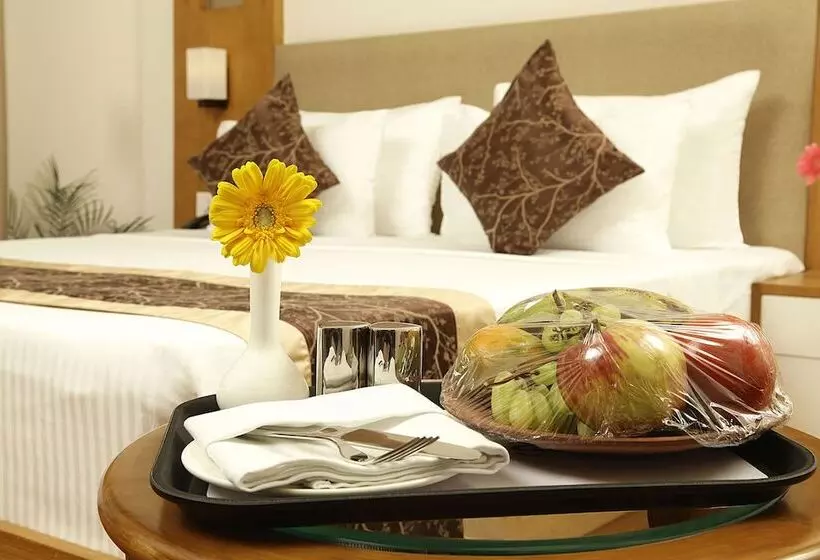 Hotelli Clarks Inn Aligarh