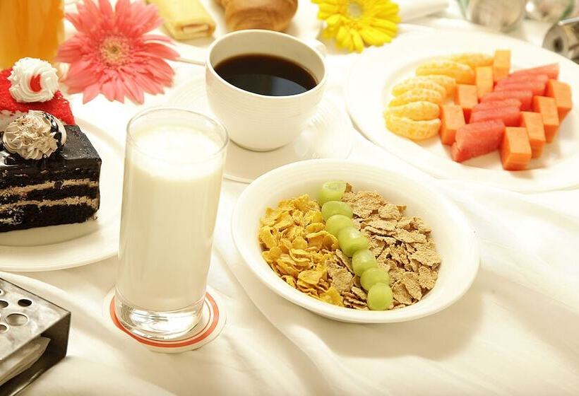 فندق Clarks Inn Aligarh