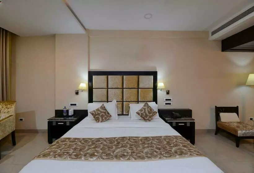 Hotelli Floret Inn