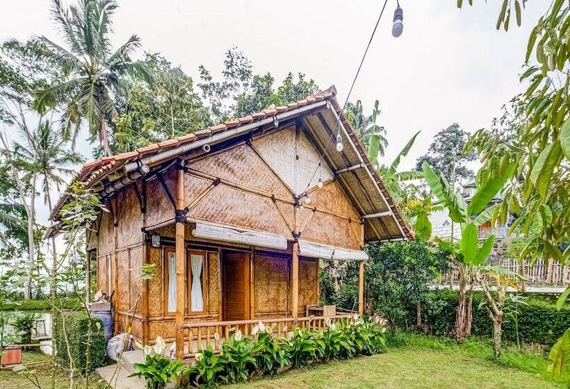 Hotel Spot On 91067 Desa Wisata Santanamekar