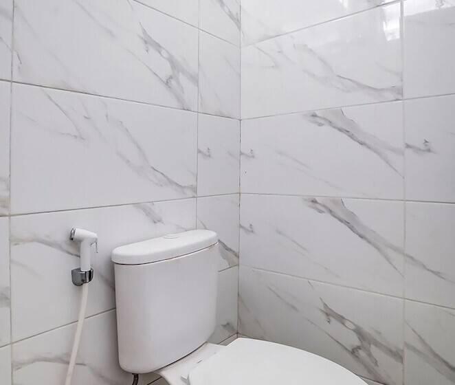 Hotel Spot On 91067 Desa Wisata Santanamekar