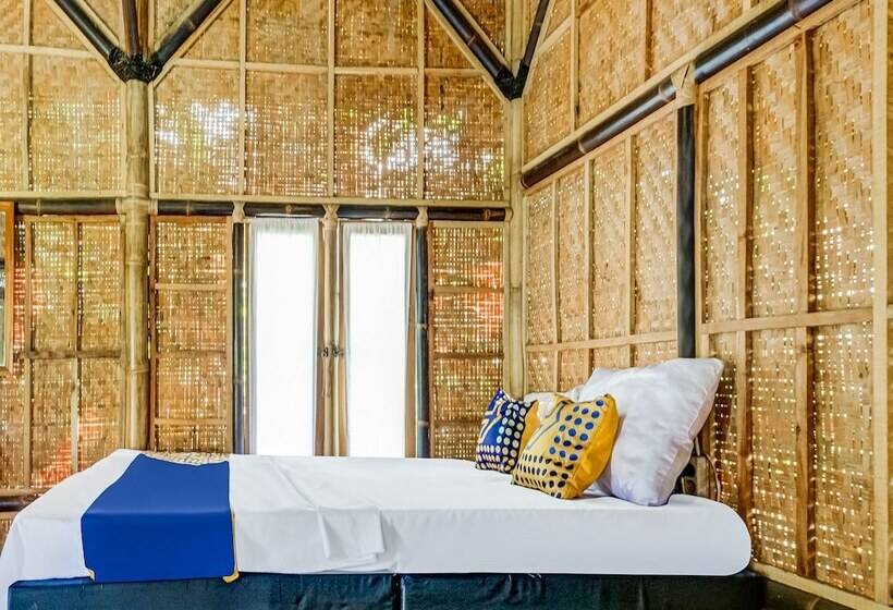 Hotel Spot On 91067 Desa Wisata Santanamekar