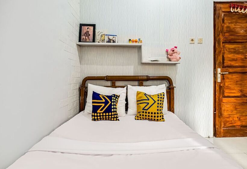 Hotel Spot On 91067 Desa Wisata Santanamekar