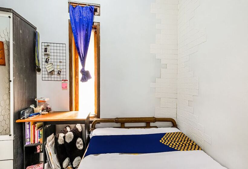 Hotel Spot On 91067 Desa Wisata Santanamekar