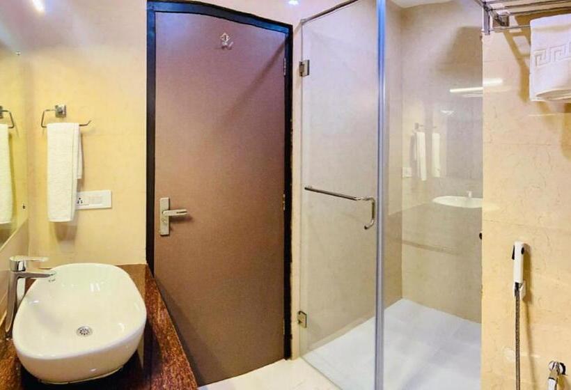 בית מלון כפרי Sterling Mantra Haridwar