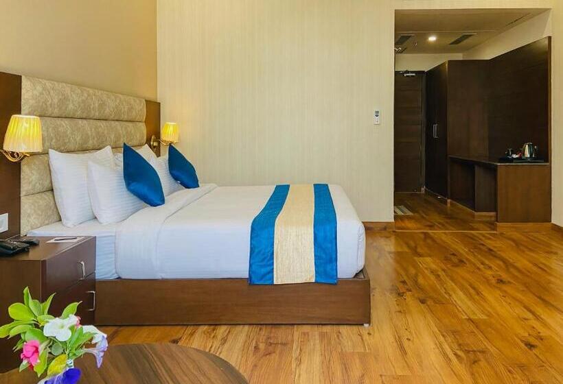 בית מלון כפרי Sterling Mantra Haridwar