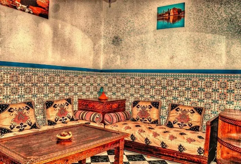 پانسیون Riad Amirkesh And Pool