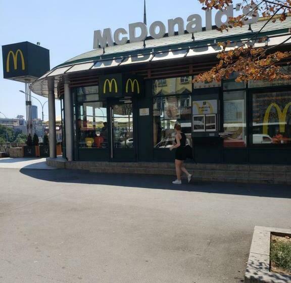 Private Cozy Room 2 With Shared Kitchen In Appartment