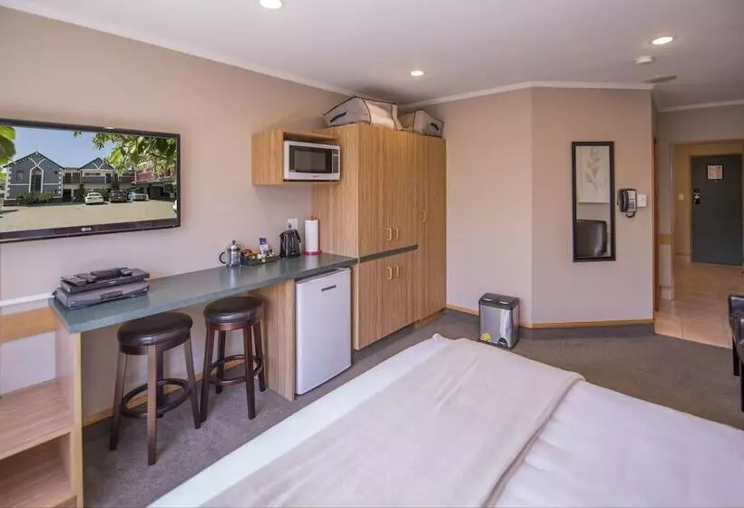 モーテル Amross Court Motor Lodge