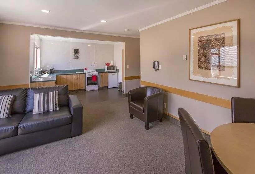 モーテル Amross Court Motor Lodge