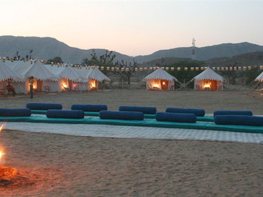 ホテル Deep Mahal & Safari