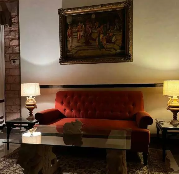 Hôtel Devi Bhawan   A Heritage