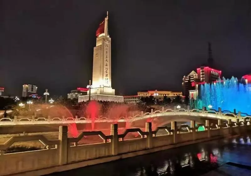 Отель Hanting Nanchang Bayi Square