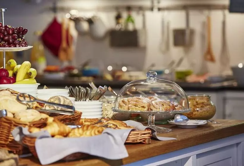 Henri Hotel Hamburg Downtown