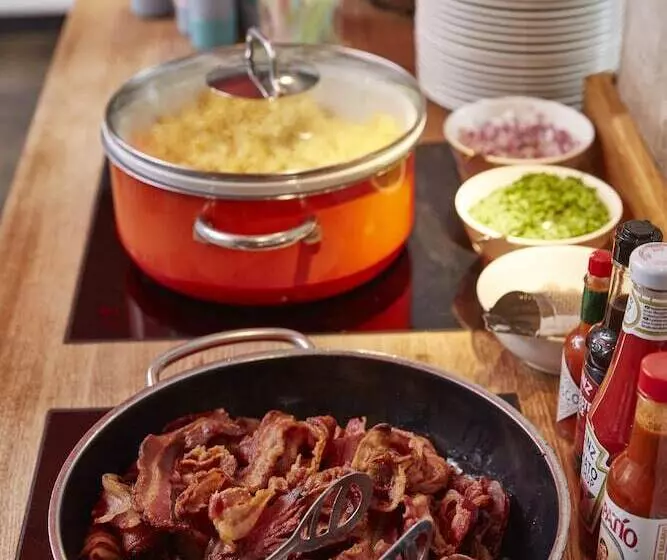 Henri Hotel Hamburg Downtown