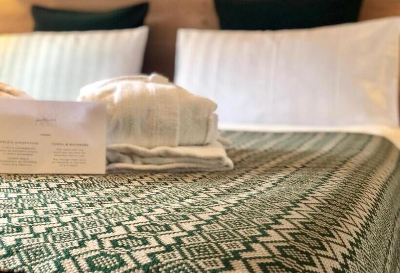 Отель Isolabella Wellness