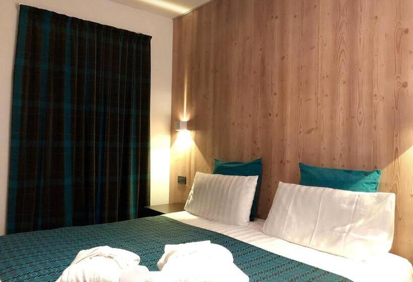 Отель Isolabella Wellness