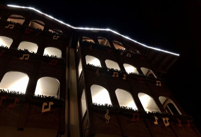 Отель Isolabella Wellness