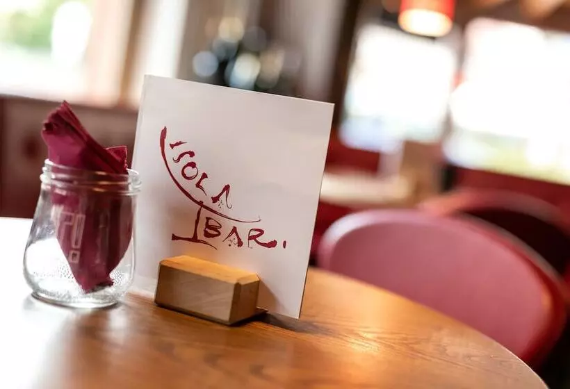 Отель Isolabella Wellness