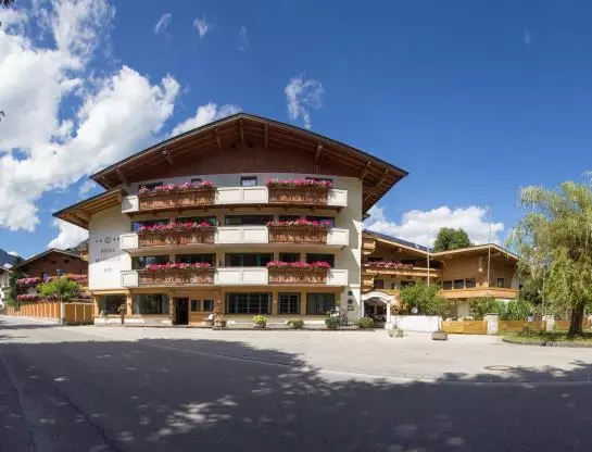 Отель AlpenLuxus Design Appartement