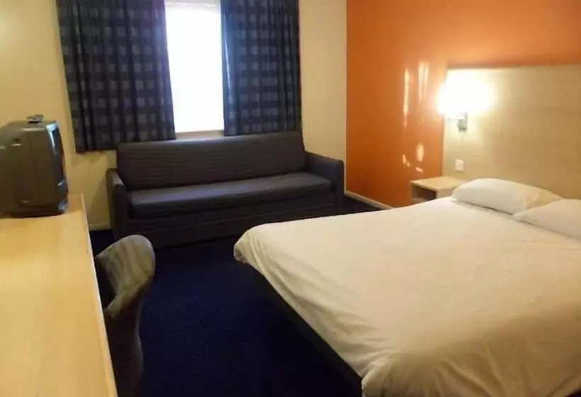ホテル Metro Inns Huddersfield