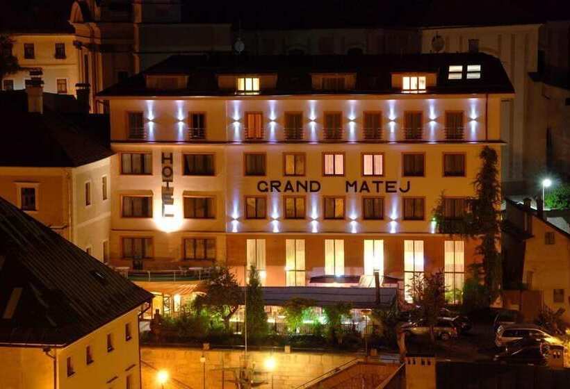فندق & Penzión Grand Matej