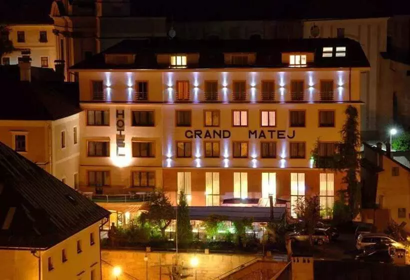 هتل & Penzión Grand Matej