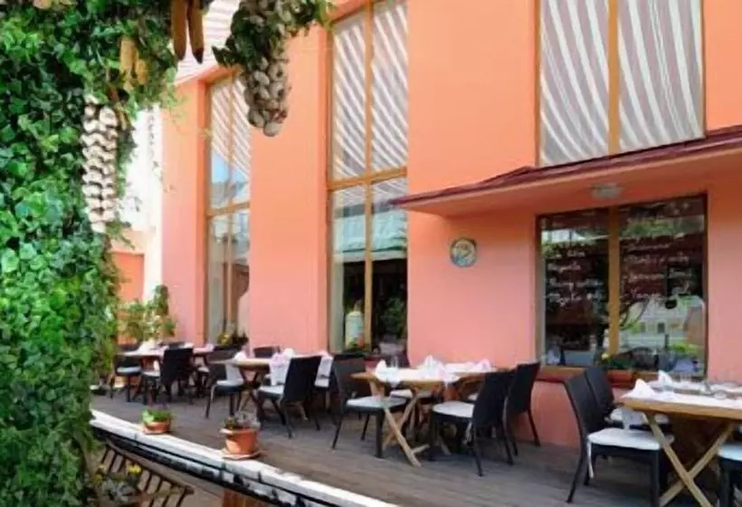 هتل & Penzión Grand Matej